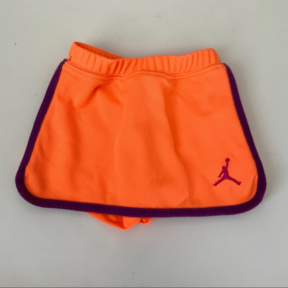 Host Pick Jordan Skort